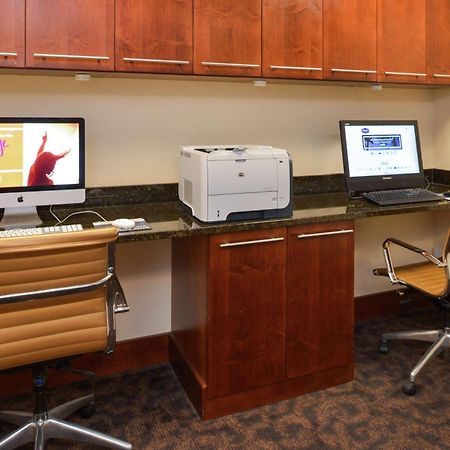 Hampton Inn Фредерик Екстериор снимка