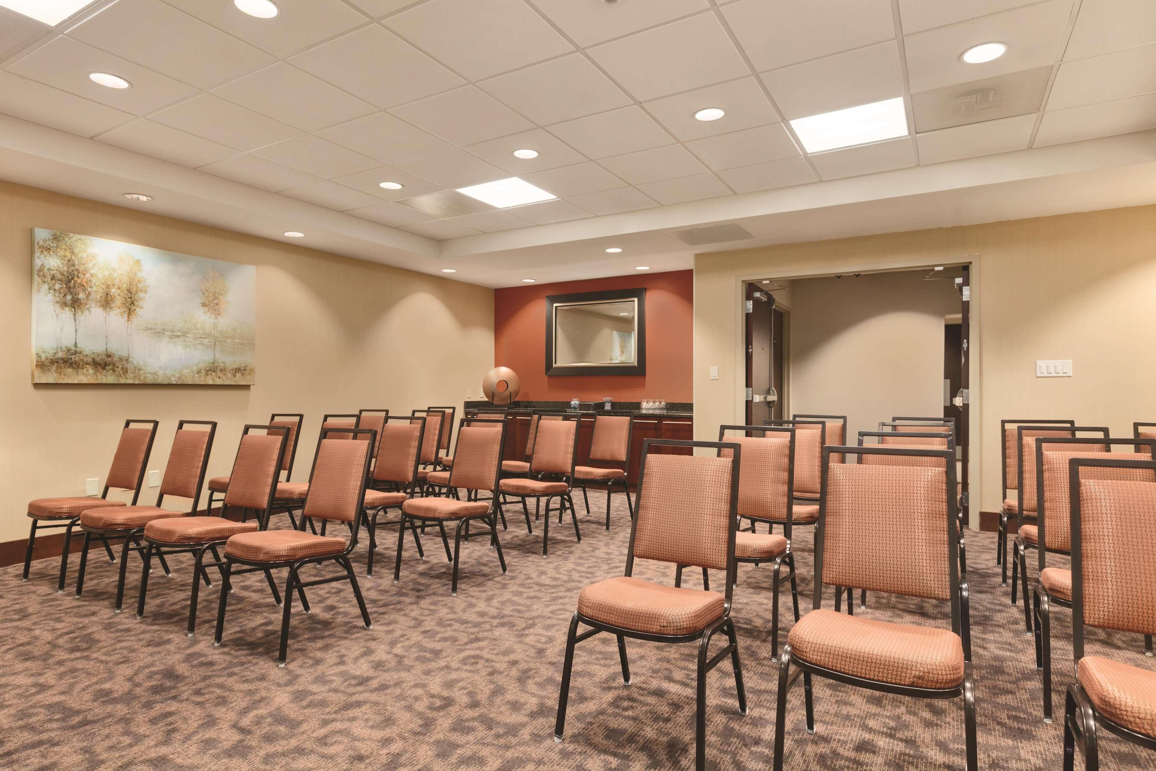 Hampton Inn Фредерик Екстериор снимка