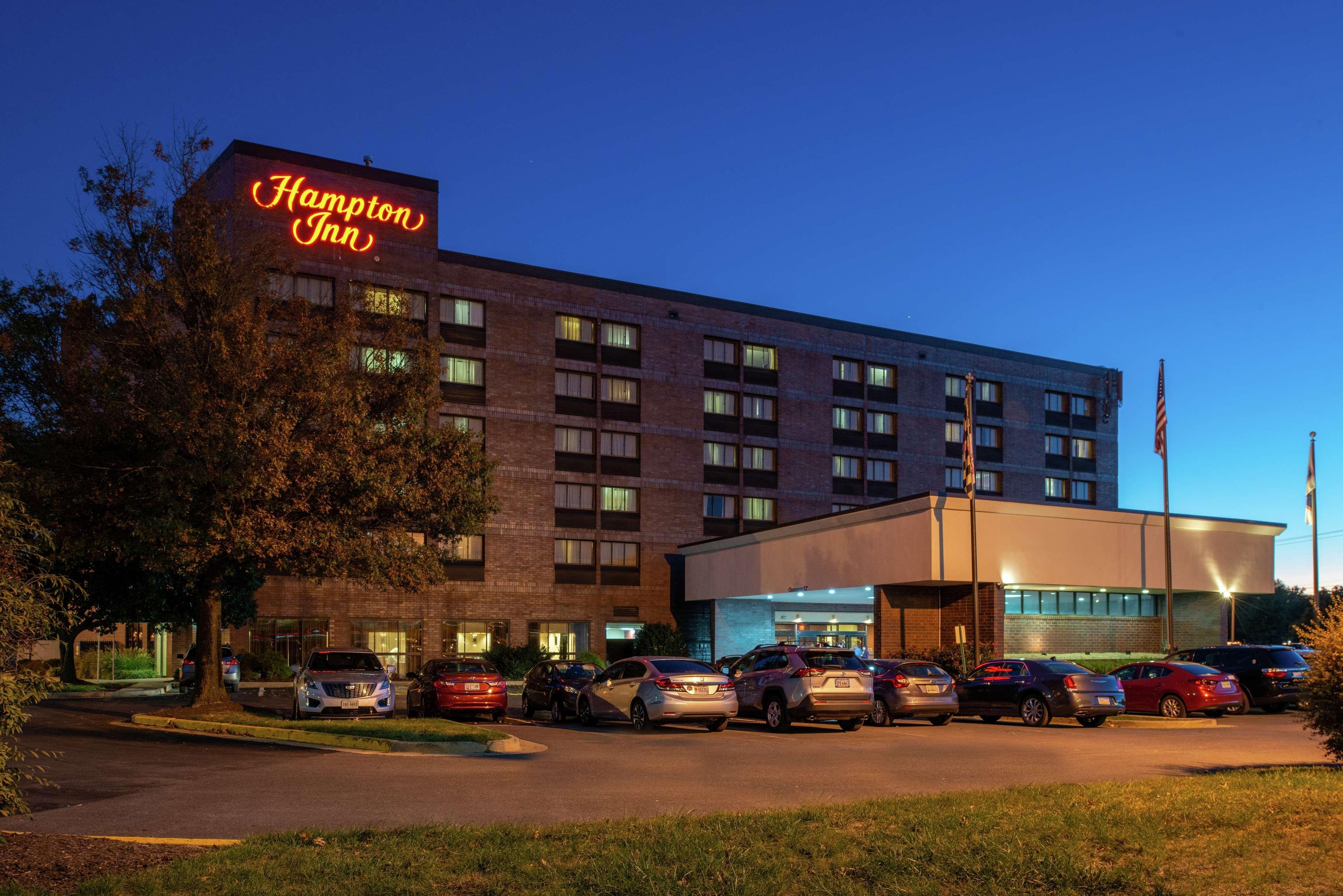 Hampton Inn Фредерик Екстериор снимка