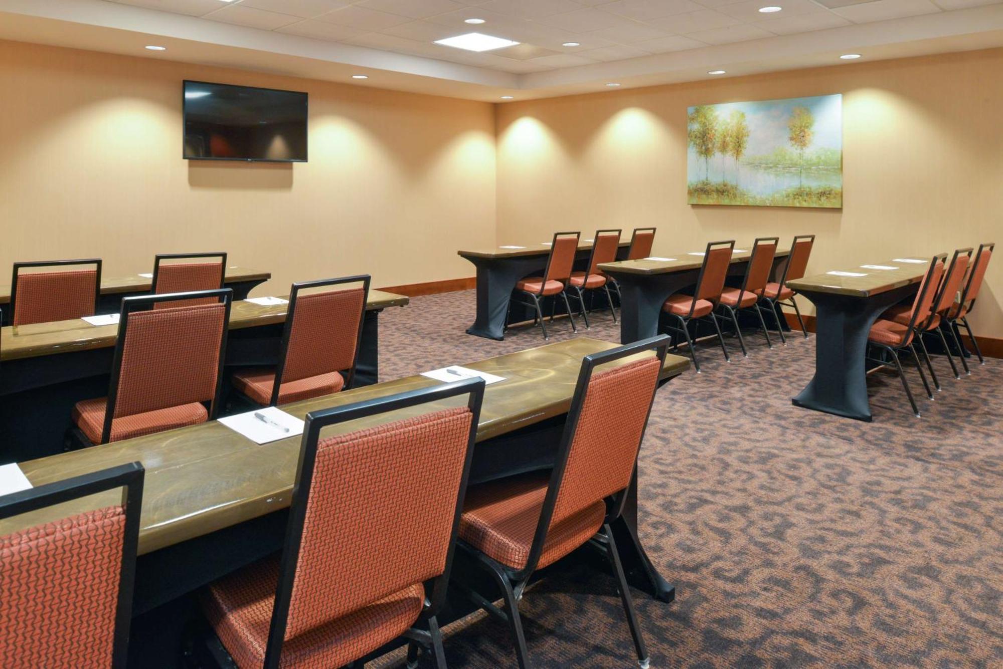 Hampton Inn Фредерик Екстериор снимка