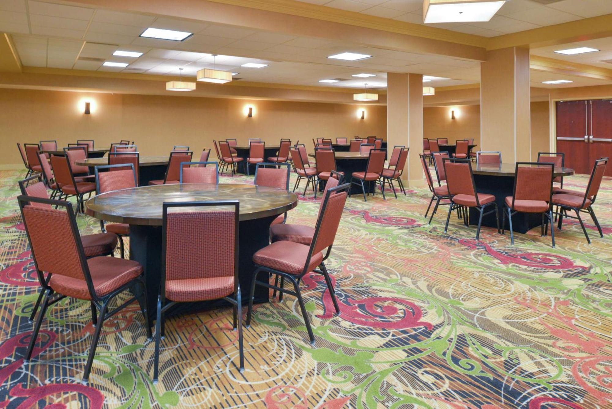 Hampton Inn Фредерик Екстериор снимка